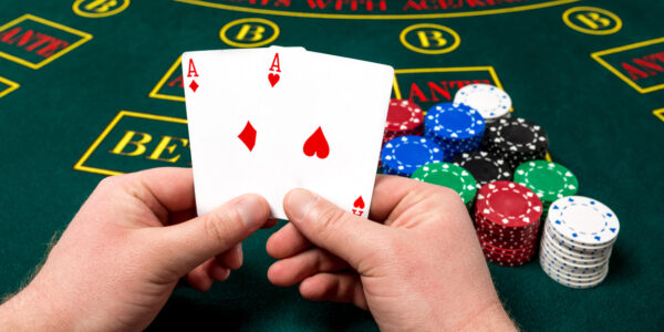 What are some everyday poker rules players should follow?